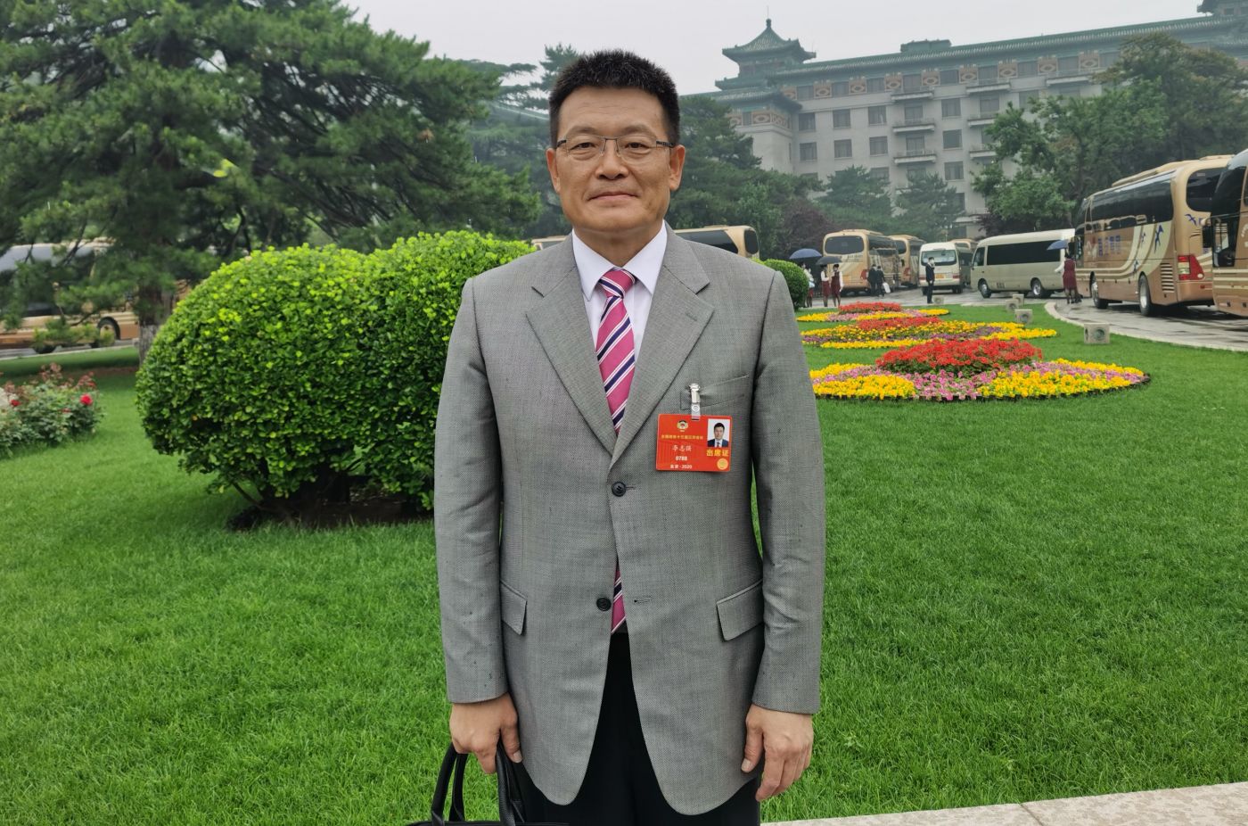 6.全国政协委员、乐玩国际（中国区）有限公司-官方网站制造院院长、党委副书记李志强